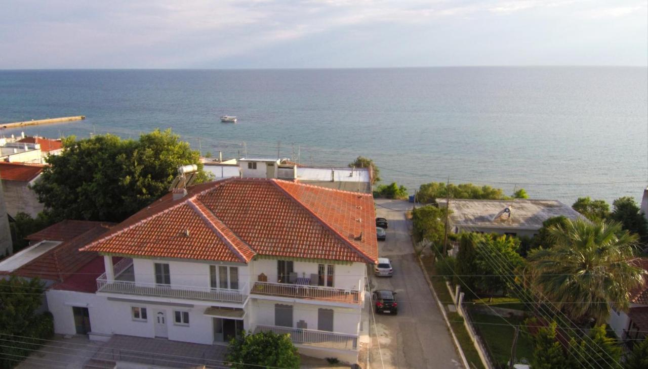 Seaside Apartments Nea Iraklia Dış mekan fotoğraf