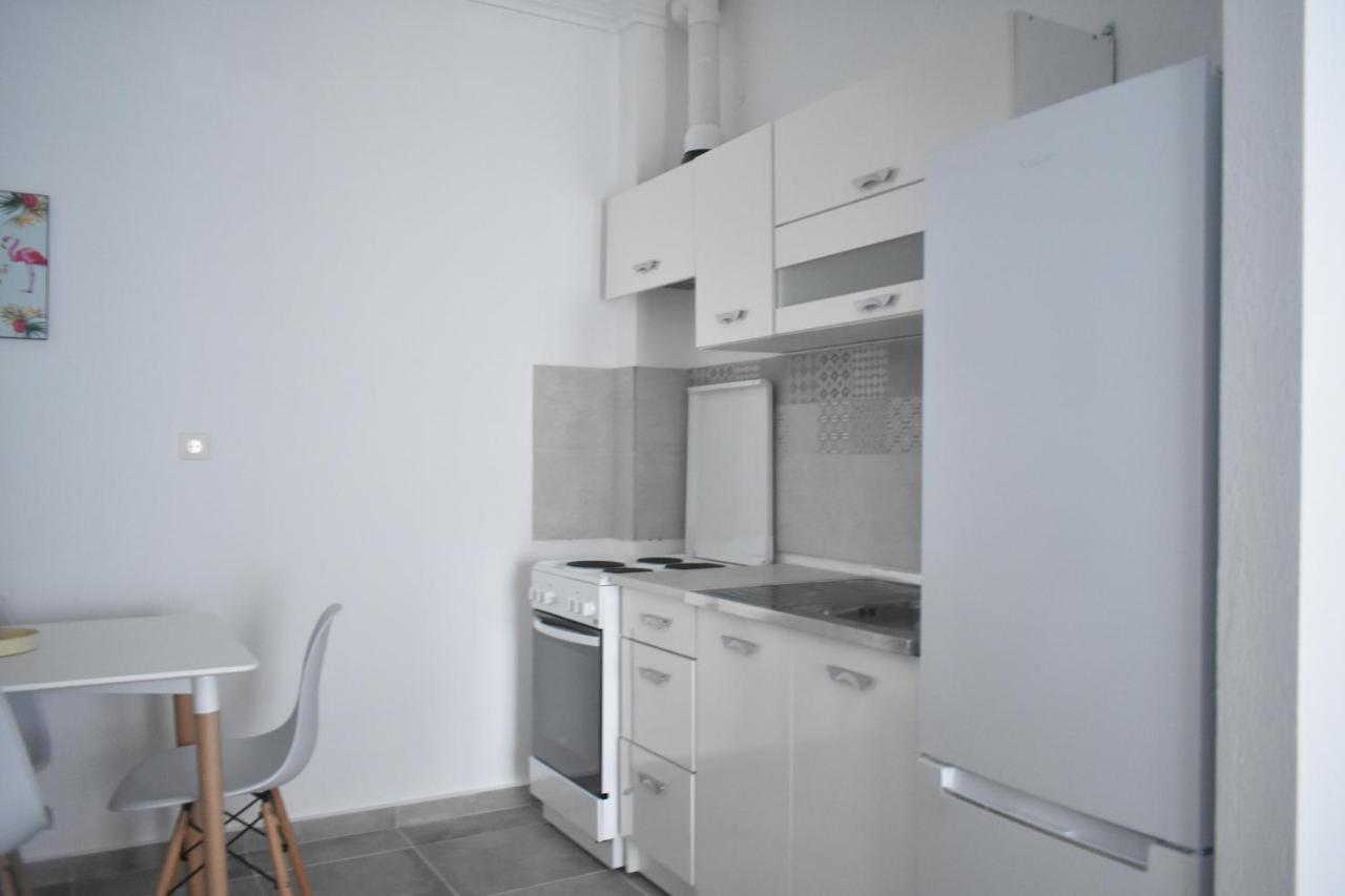 Seaside Apartments Nea Iraklia Dış mekan fotoğraf