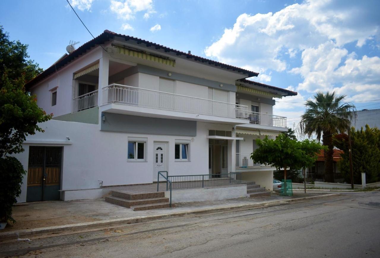 Seaside Apartments Nea Iraklia Dış mekan fotoğraf