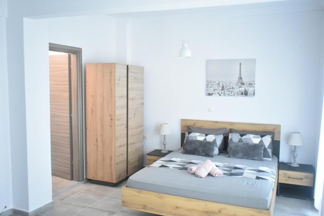 Seaside Apartments Nea Iraklia Dış mekan fotoğraf