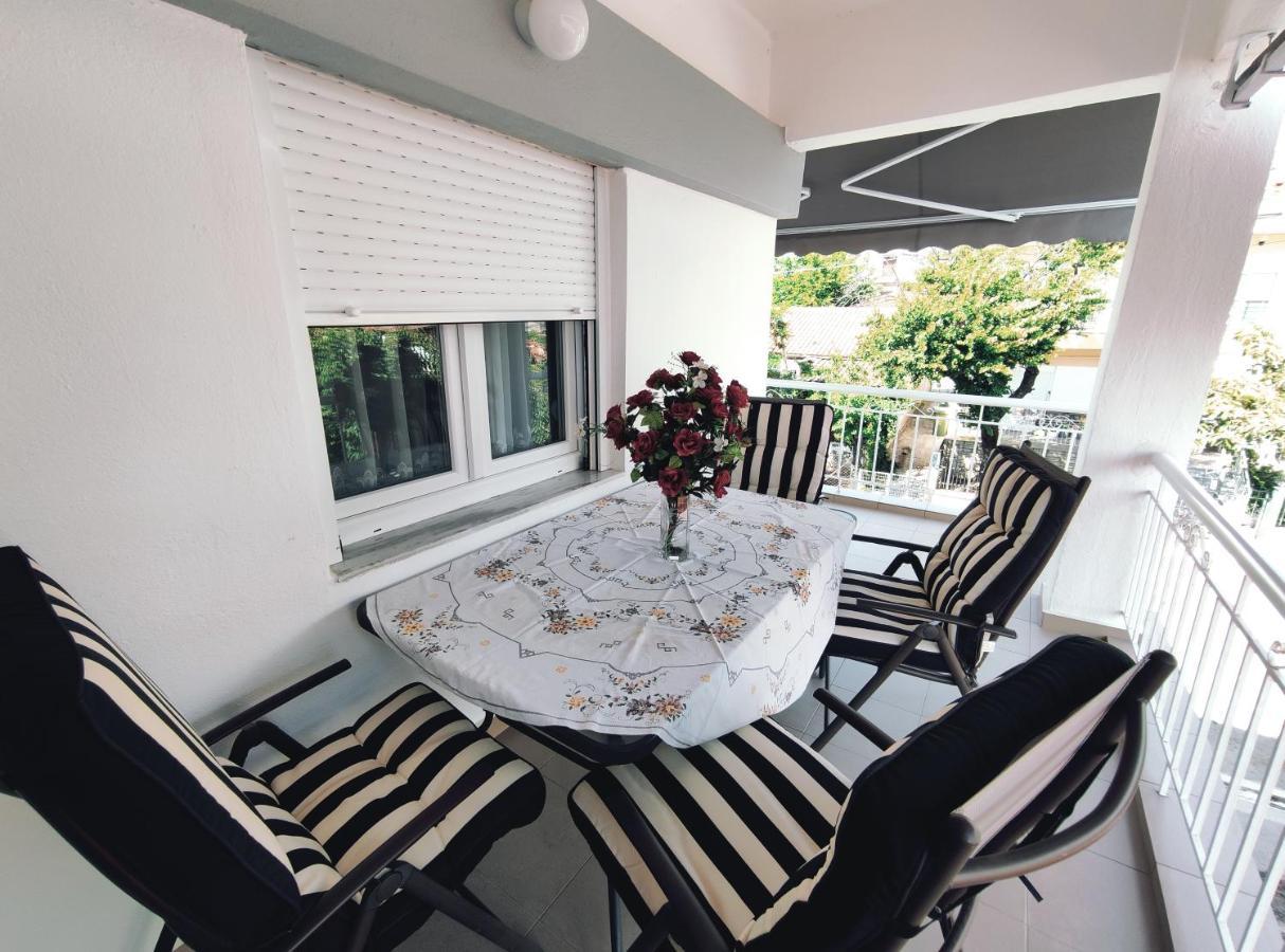 Seaside Apartments Nea Iraklia Dış mekan fotoğraf