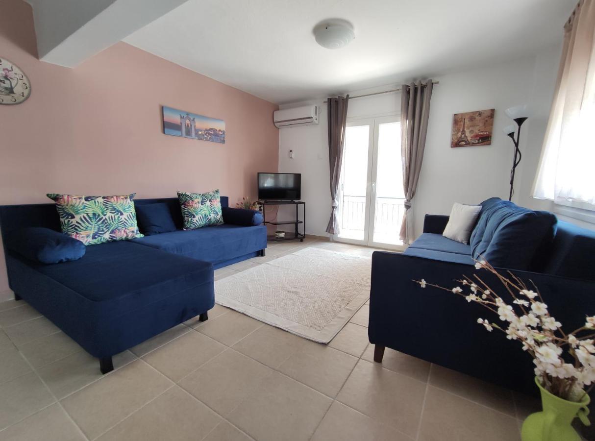 Seaside Apartments Nea Iraklia Dış mekan fotoğraf