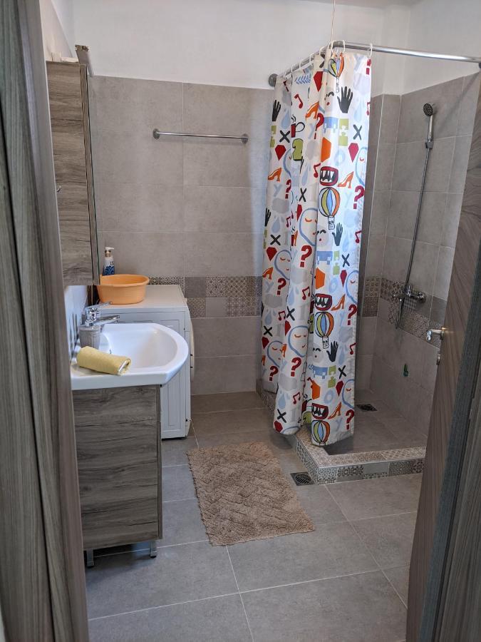 Seaside Apartments Nea Iraklia Dış mekan fotoğraf