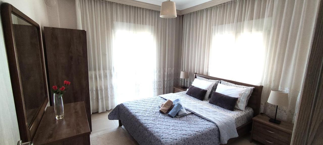 Seaside Apartments Nea Iraklia Dış mekan fotoğraf
