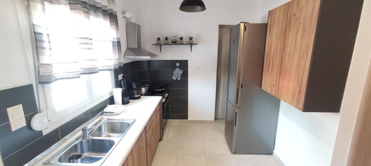 Seaside Apartments Nea Iraklia Dış mekan fotoğraf