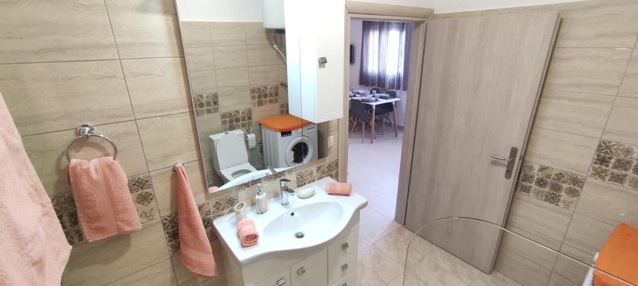 Seaside Apartments Nea Iraklia Dış mekan fotoğraf